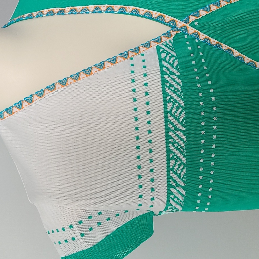 Refashioned Vintage Retro Top - Picture 2 of 7